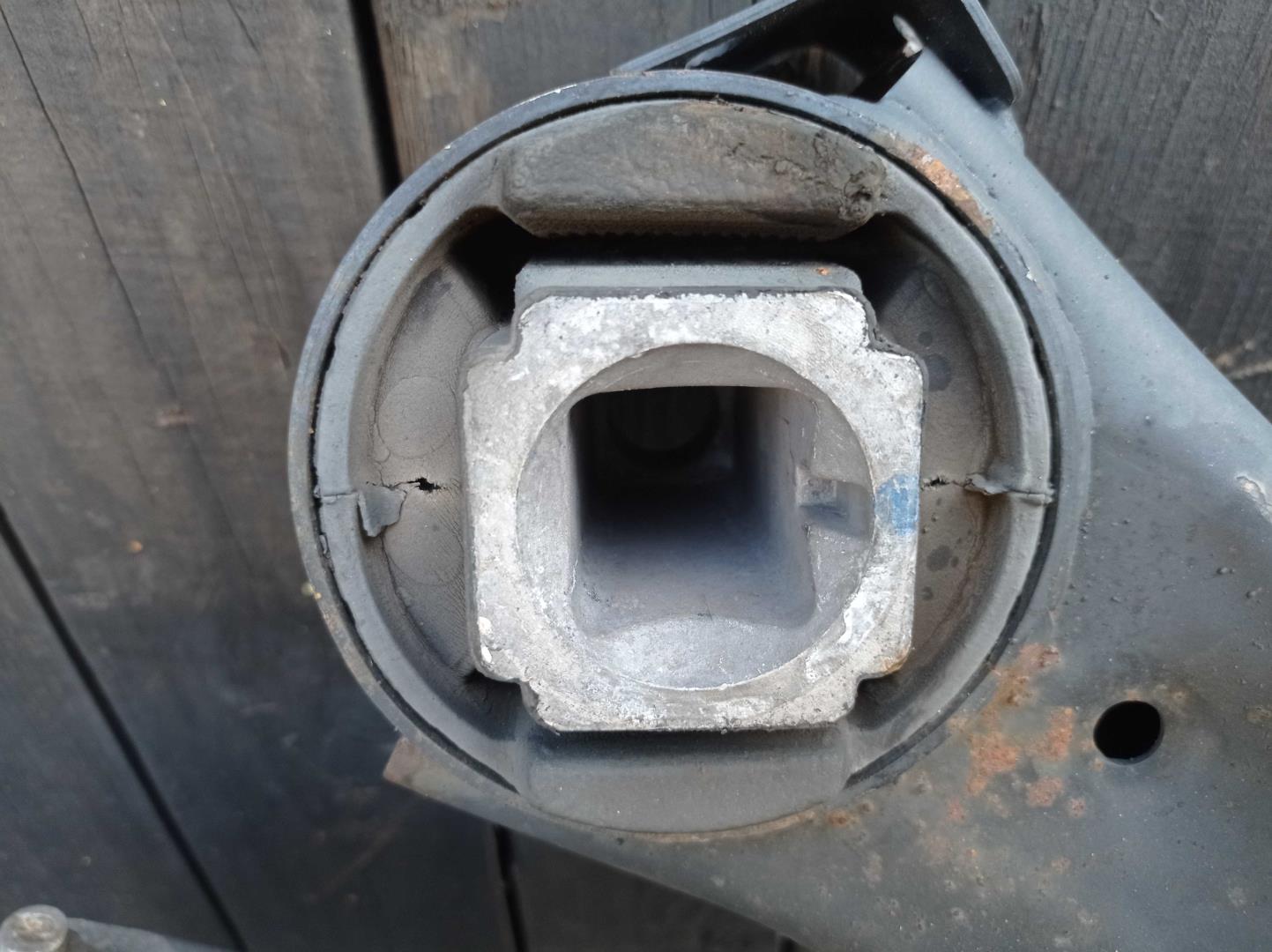 Балка задняя