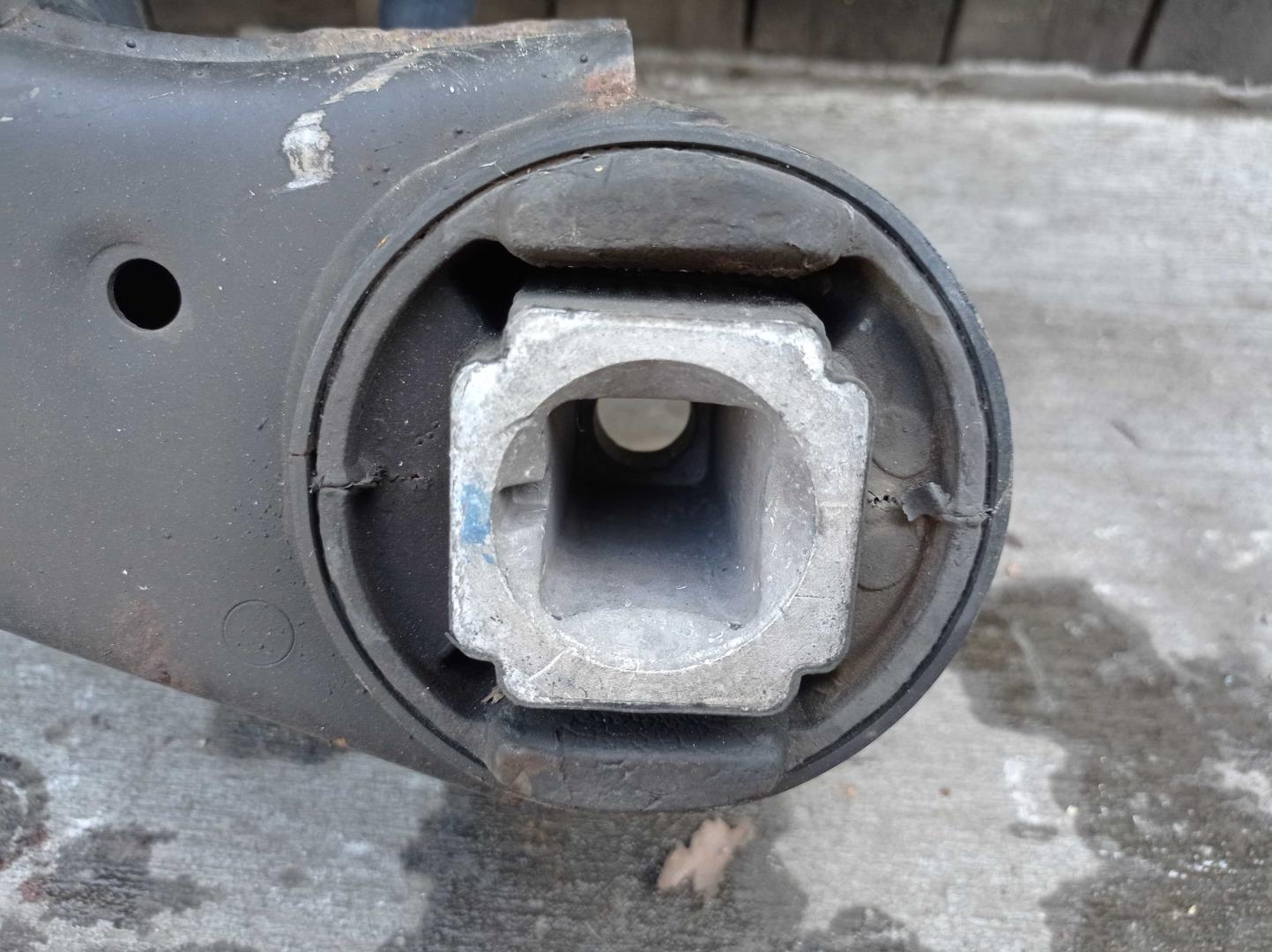 Балка задняя