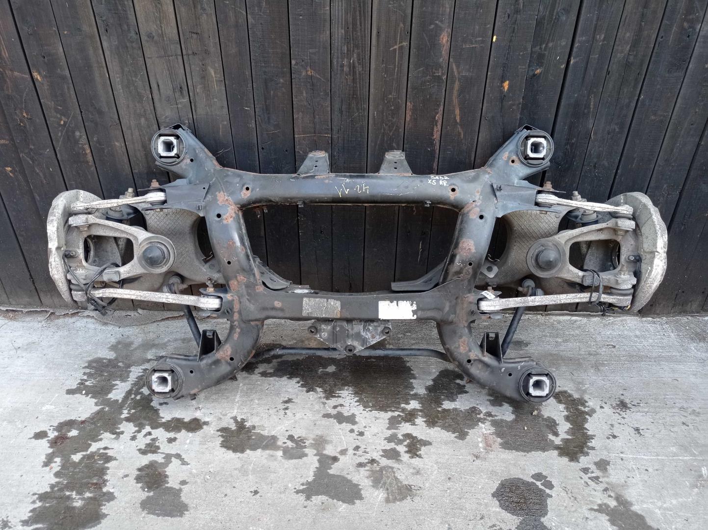 Балка задняя