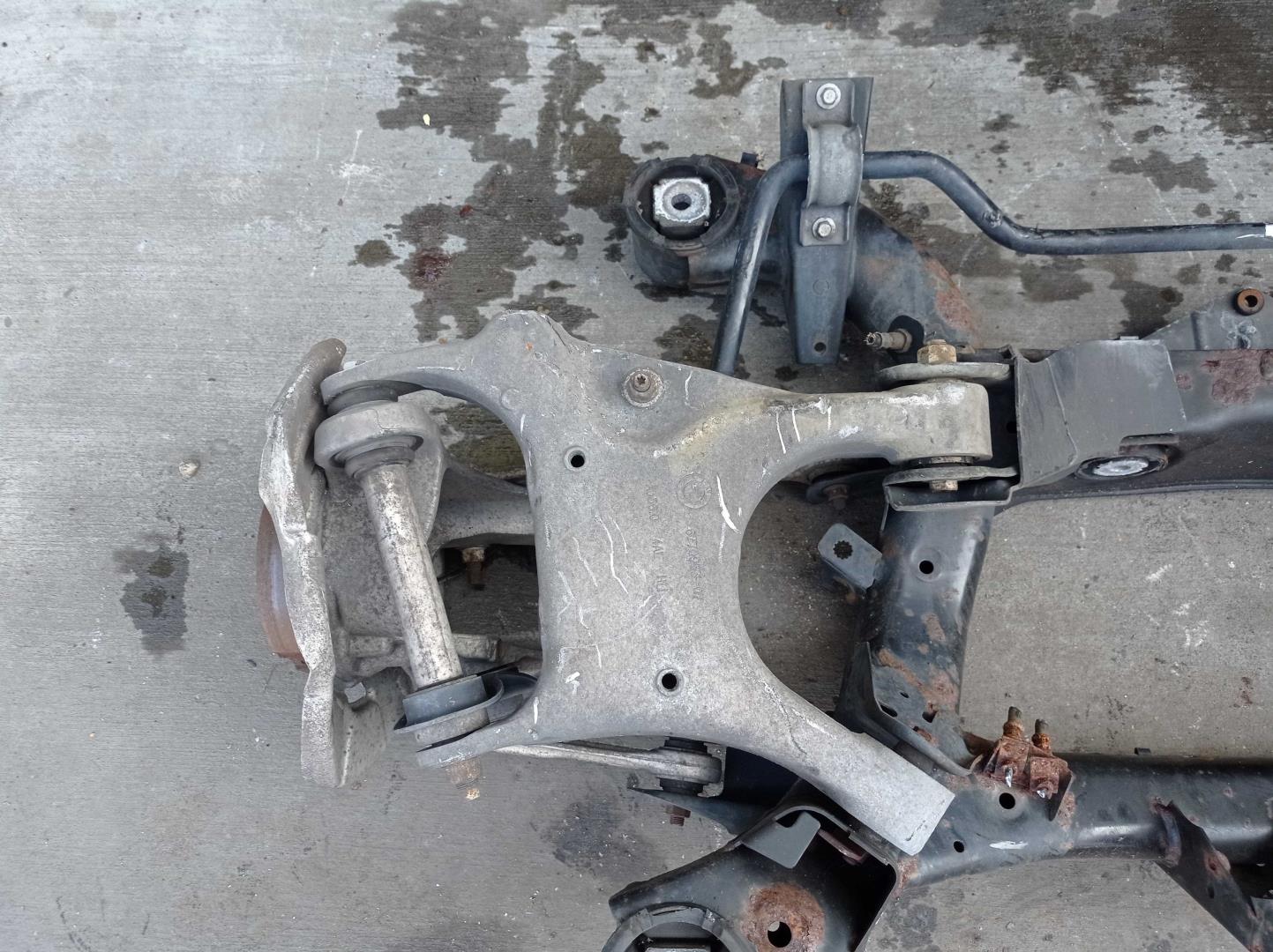 Балка задняя