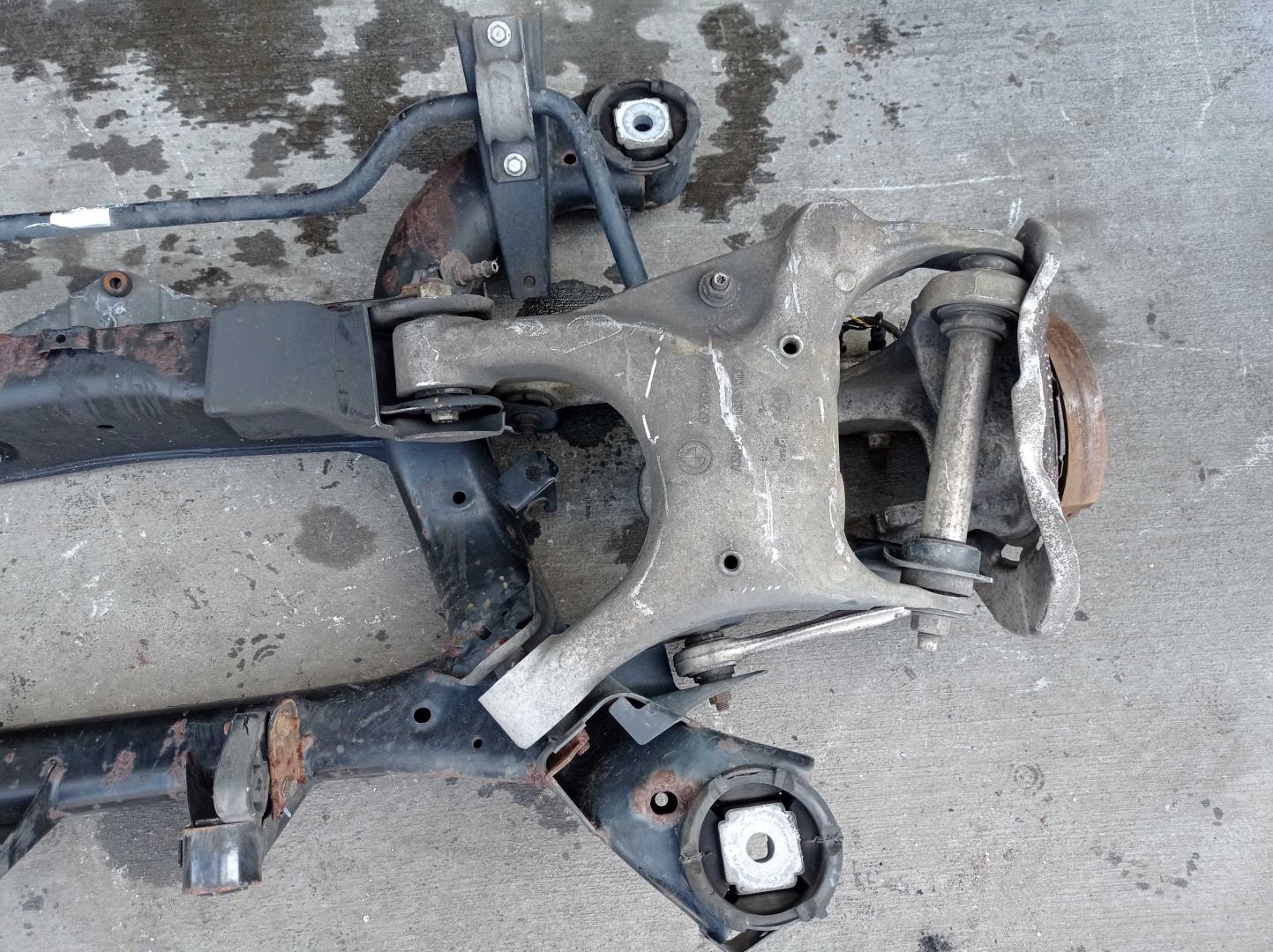 Балка задняя