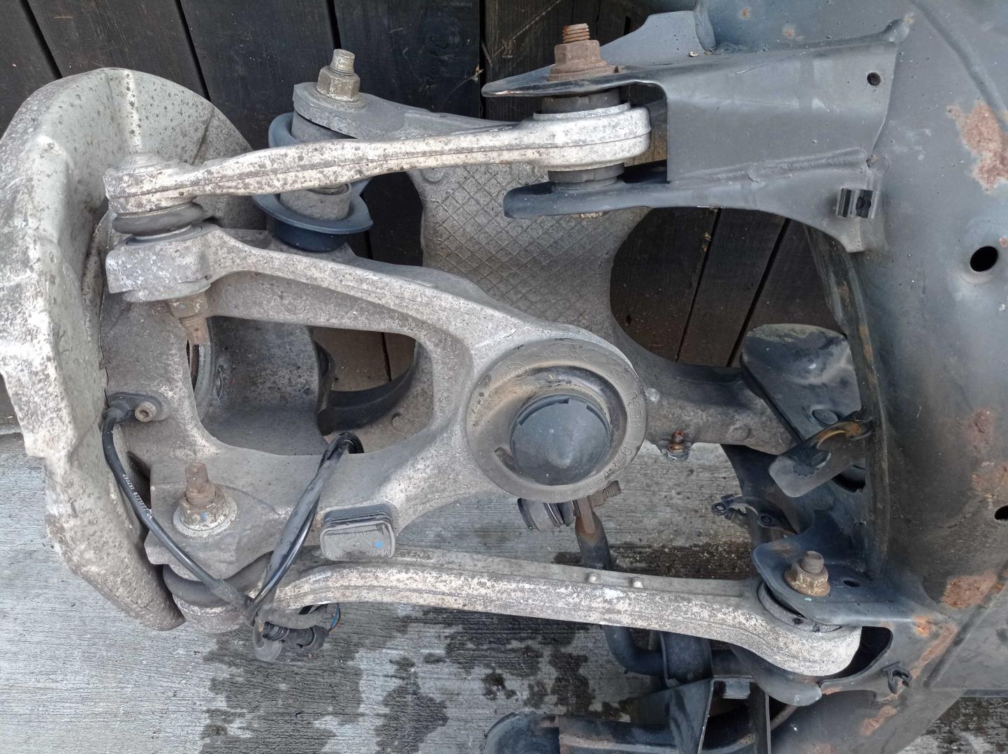 Балка задняя