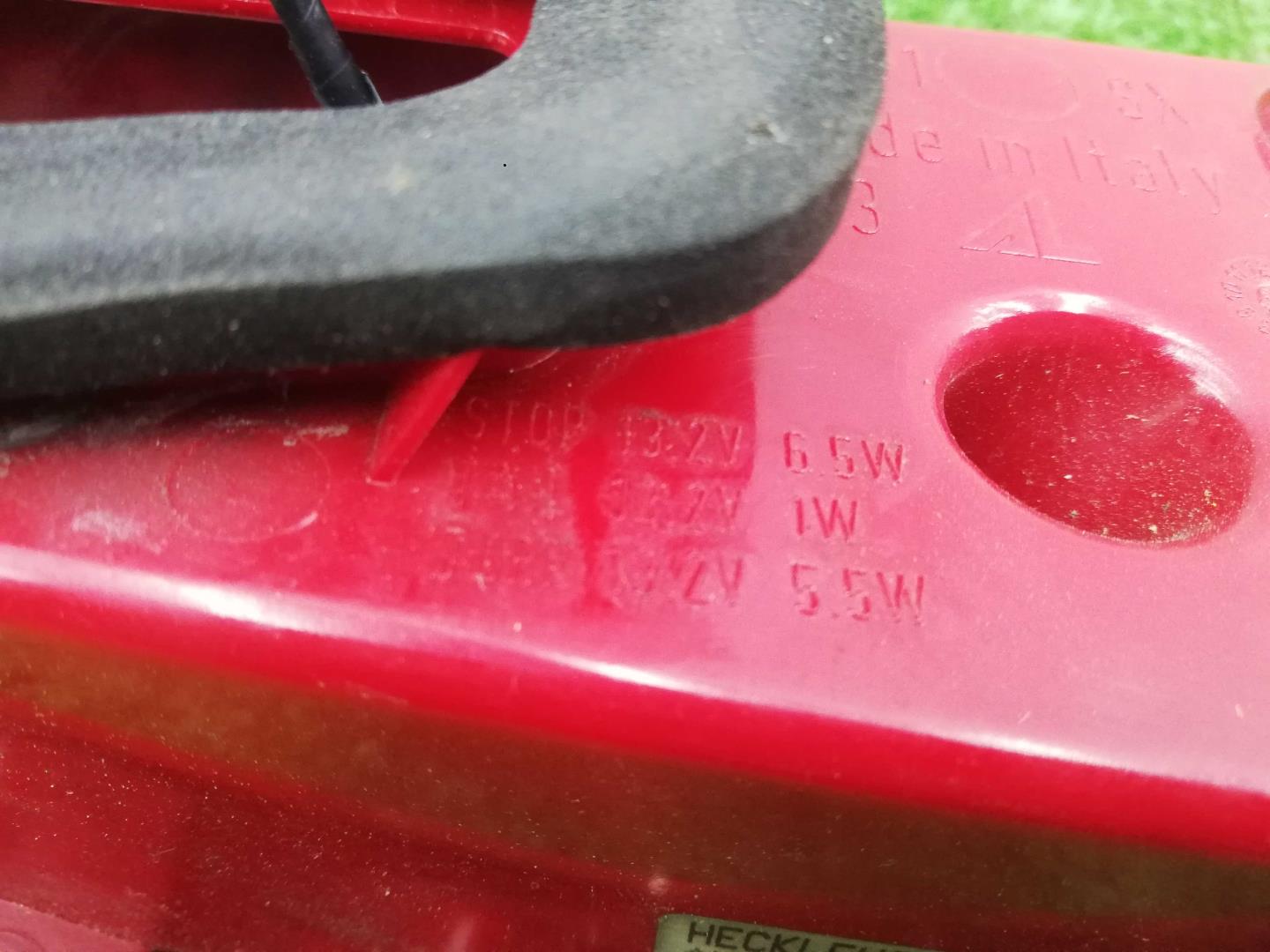 Фонарь задний внутренний левый