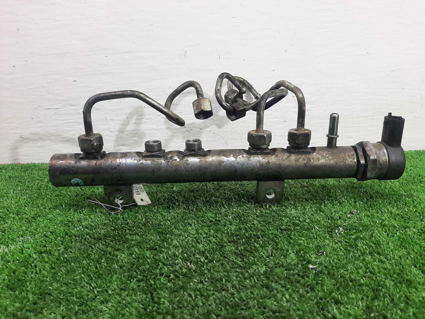 Рейка топливная (рампа)