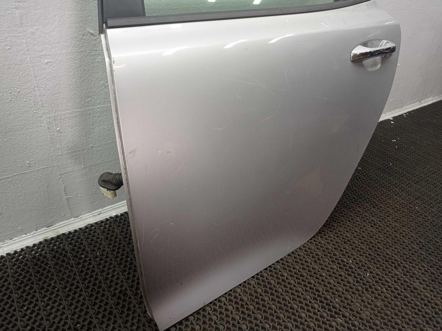 Ограничитель двери