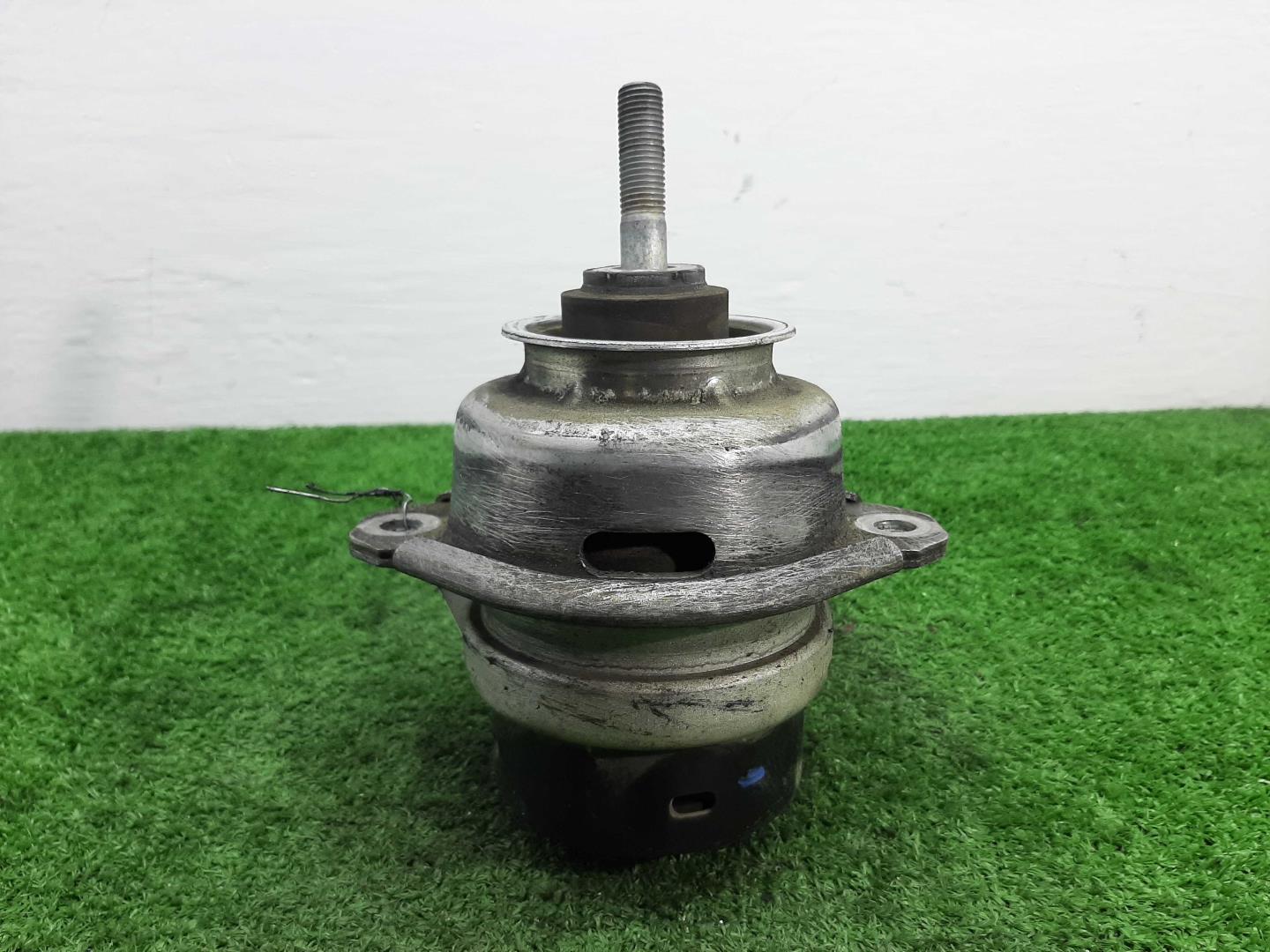 Опора двигателя