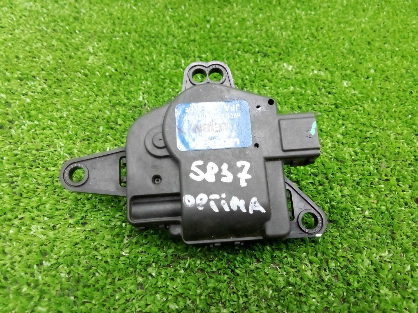 Моторчик заслонки печки