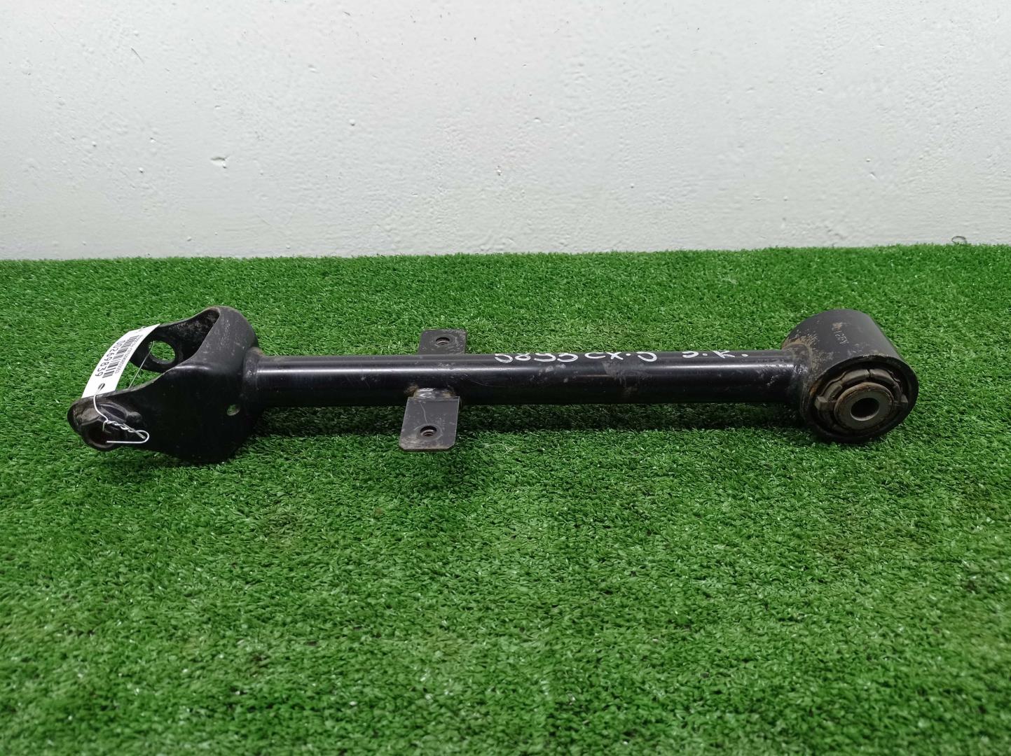 Рычаг задний правый