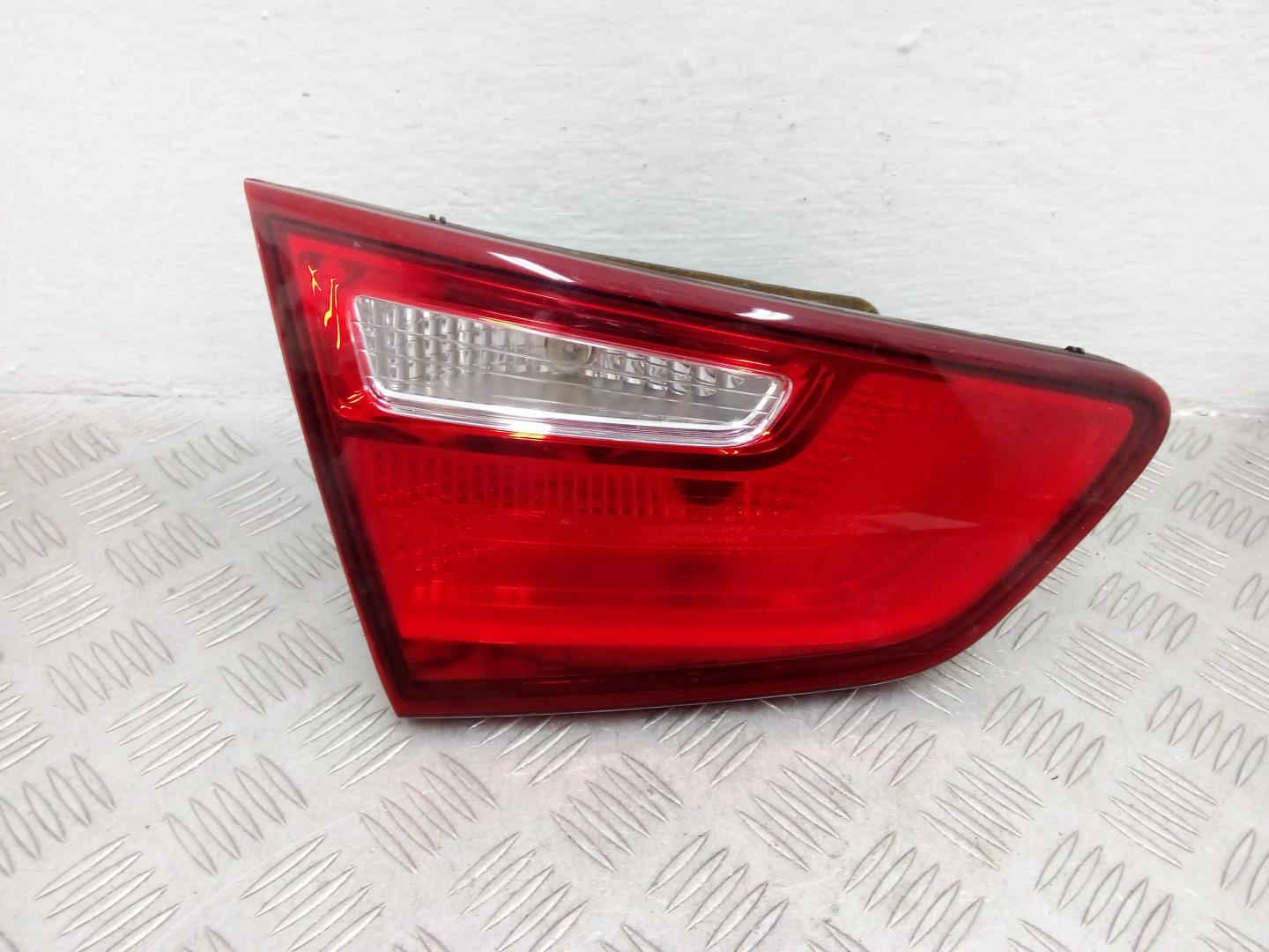 Фонарь задний внутренний левый