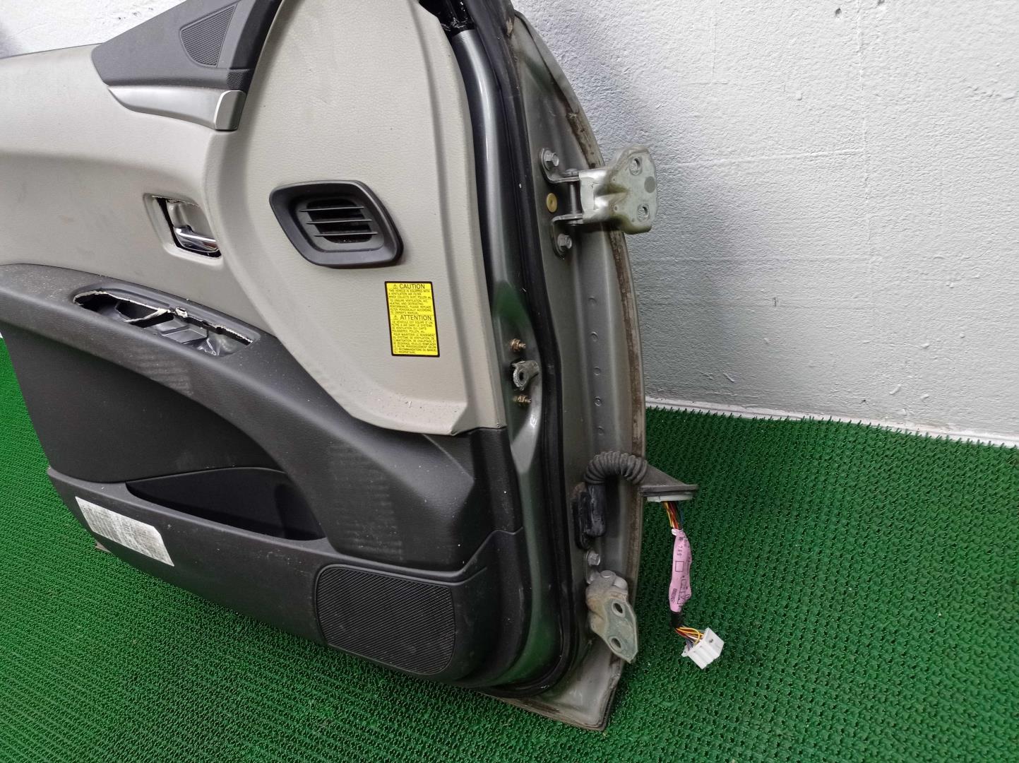 Стеклоподъемник электр. передний левый