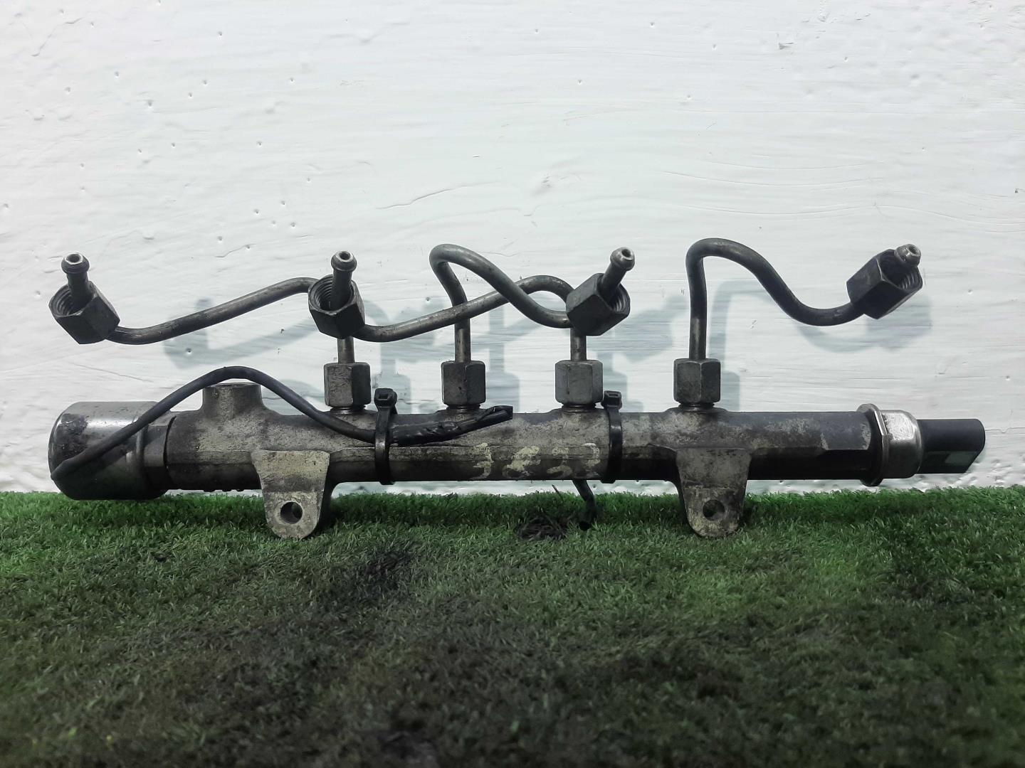 Рейка топливная (рампа)