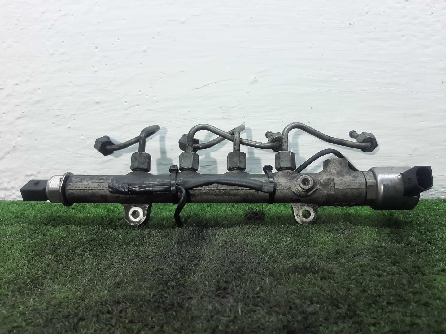 Рейка топливная (рампа)