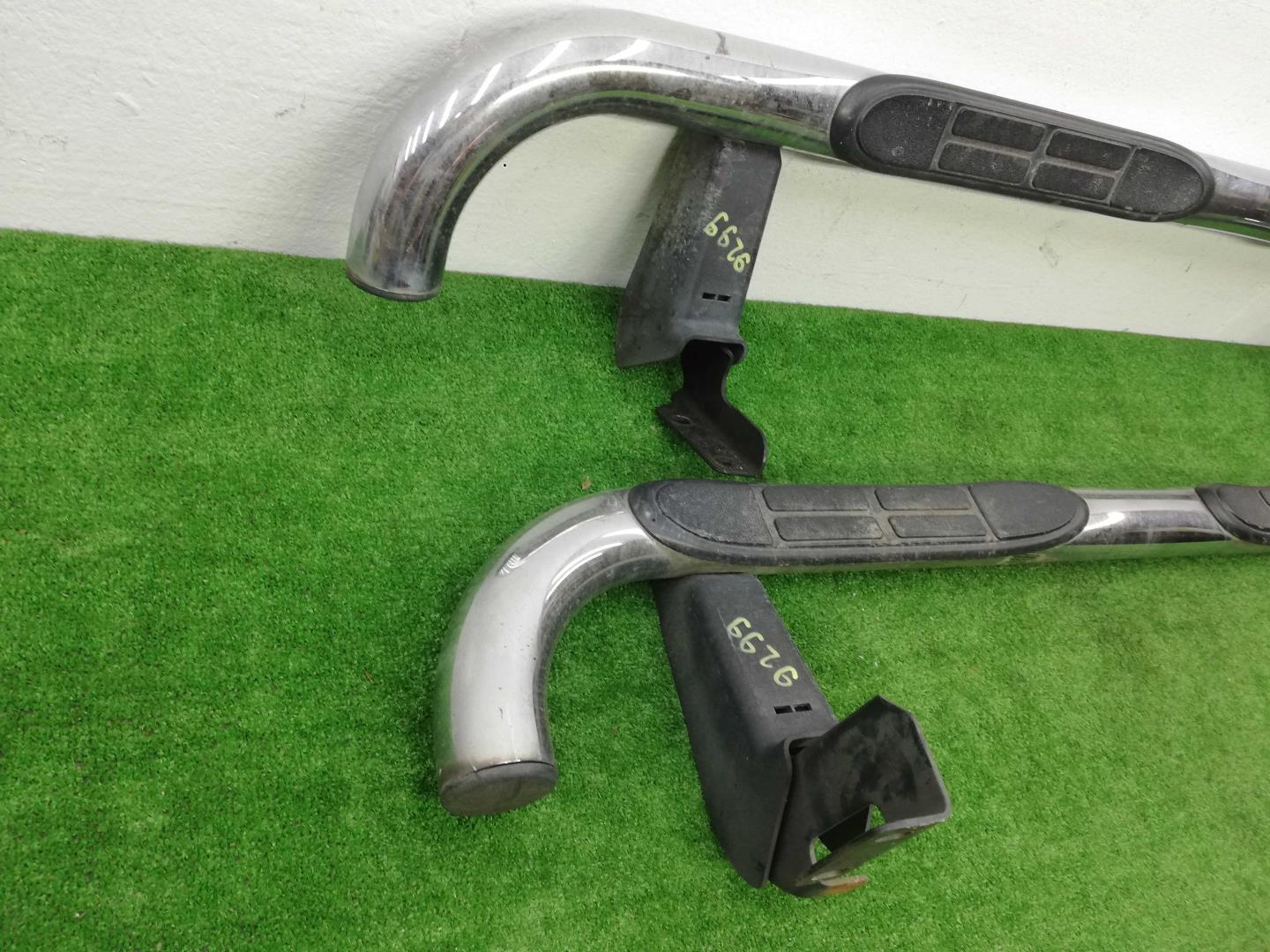 Подножка левая