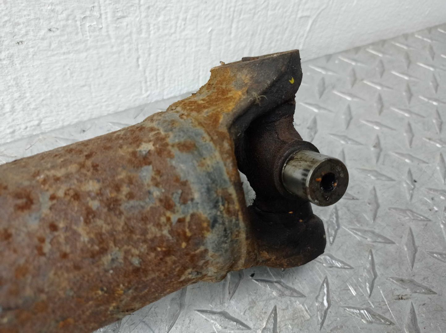 Вал карданный задний