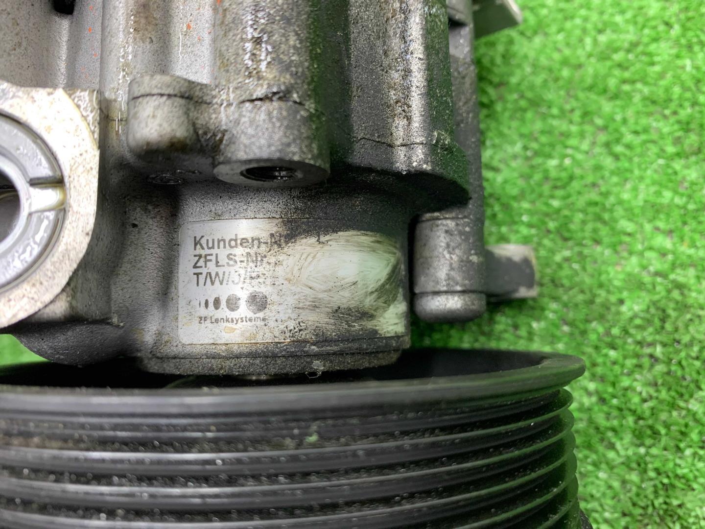 Насос ГУР (гидроусилитель руля)