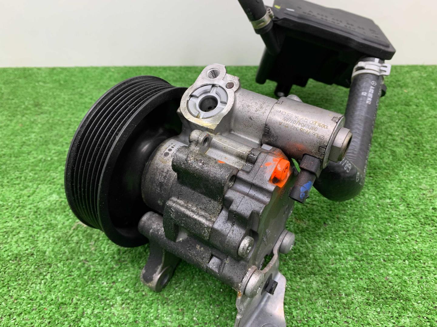 Насос ГУР (гидроусилитель руля)