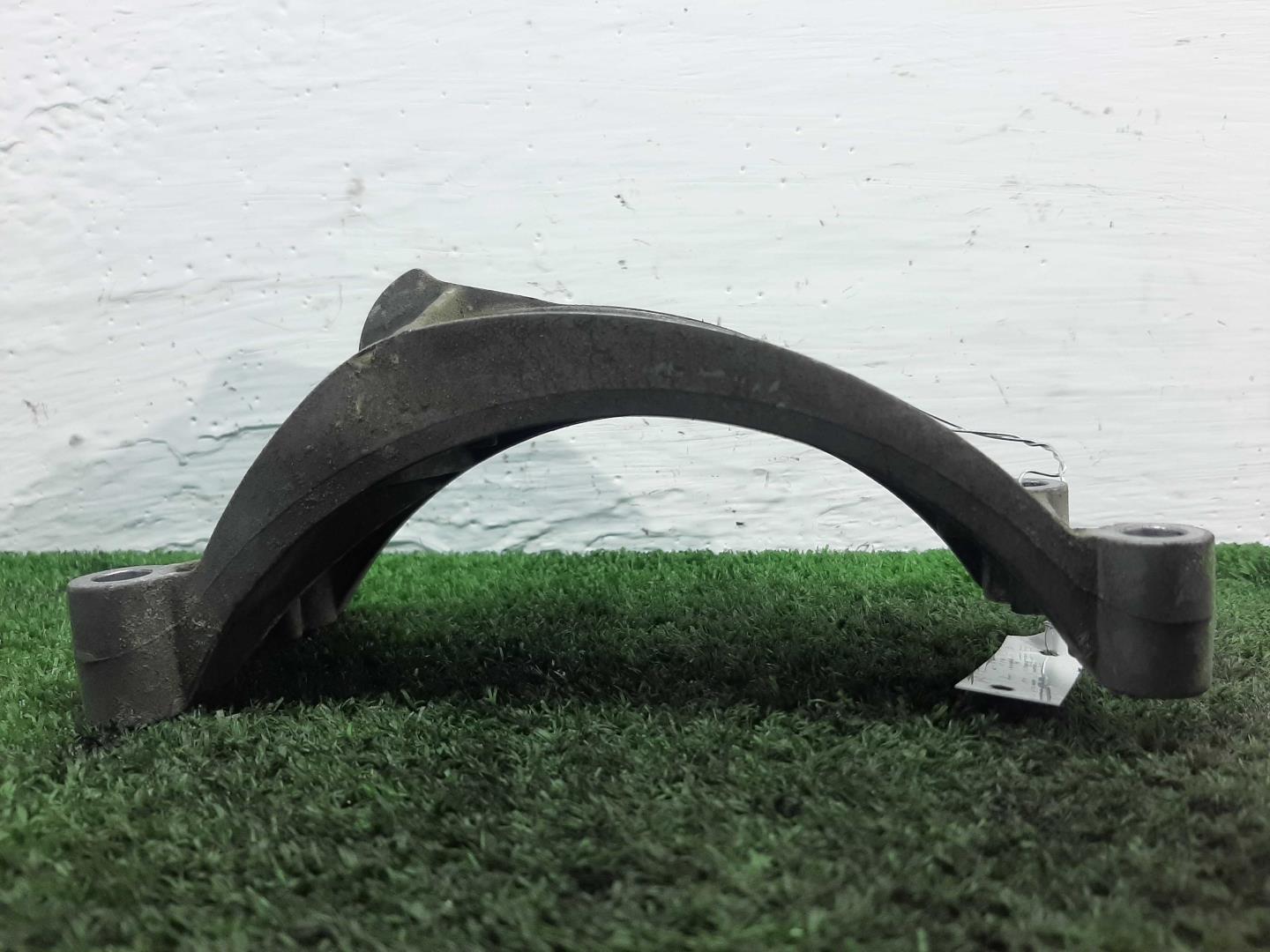 Кронштейн генератора