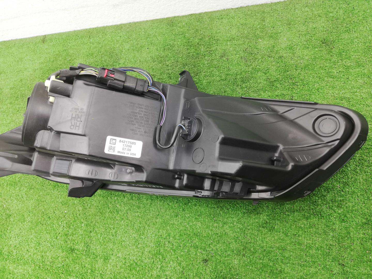 Фара правая