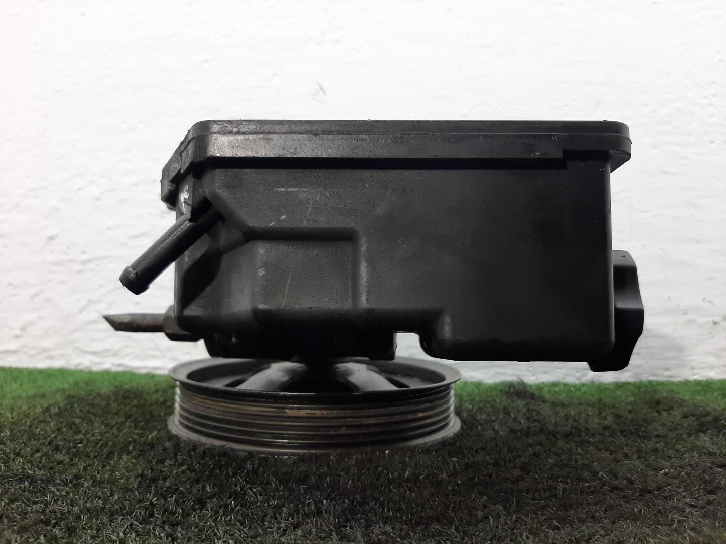 Насос ГУР (гидроусилитель руля)