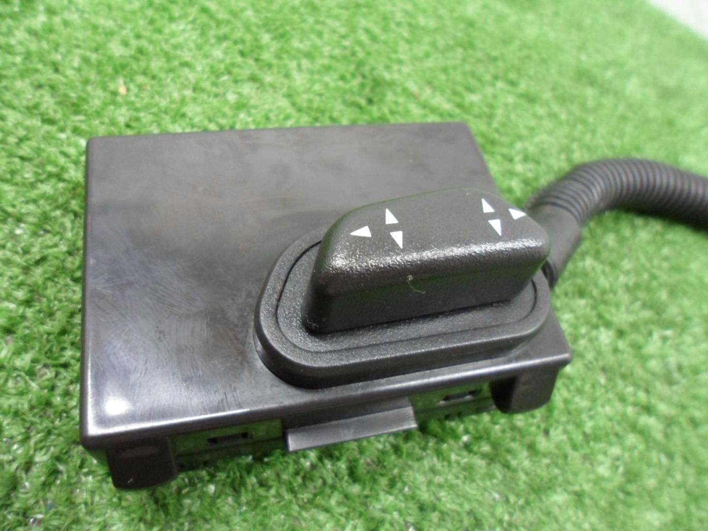 Переключатель регулировки сиденья