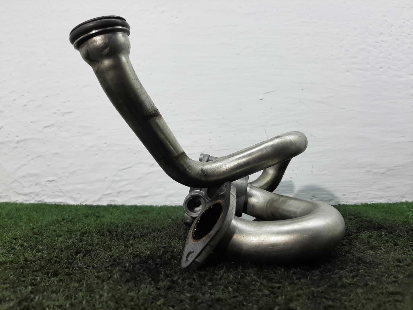 Трубка картерных газов