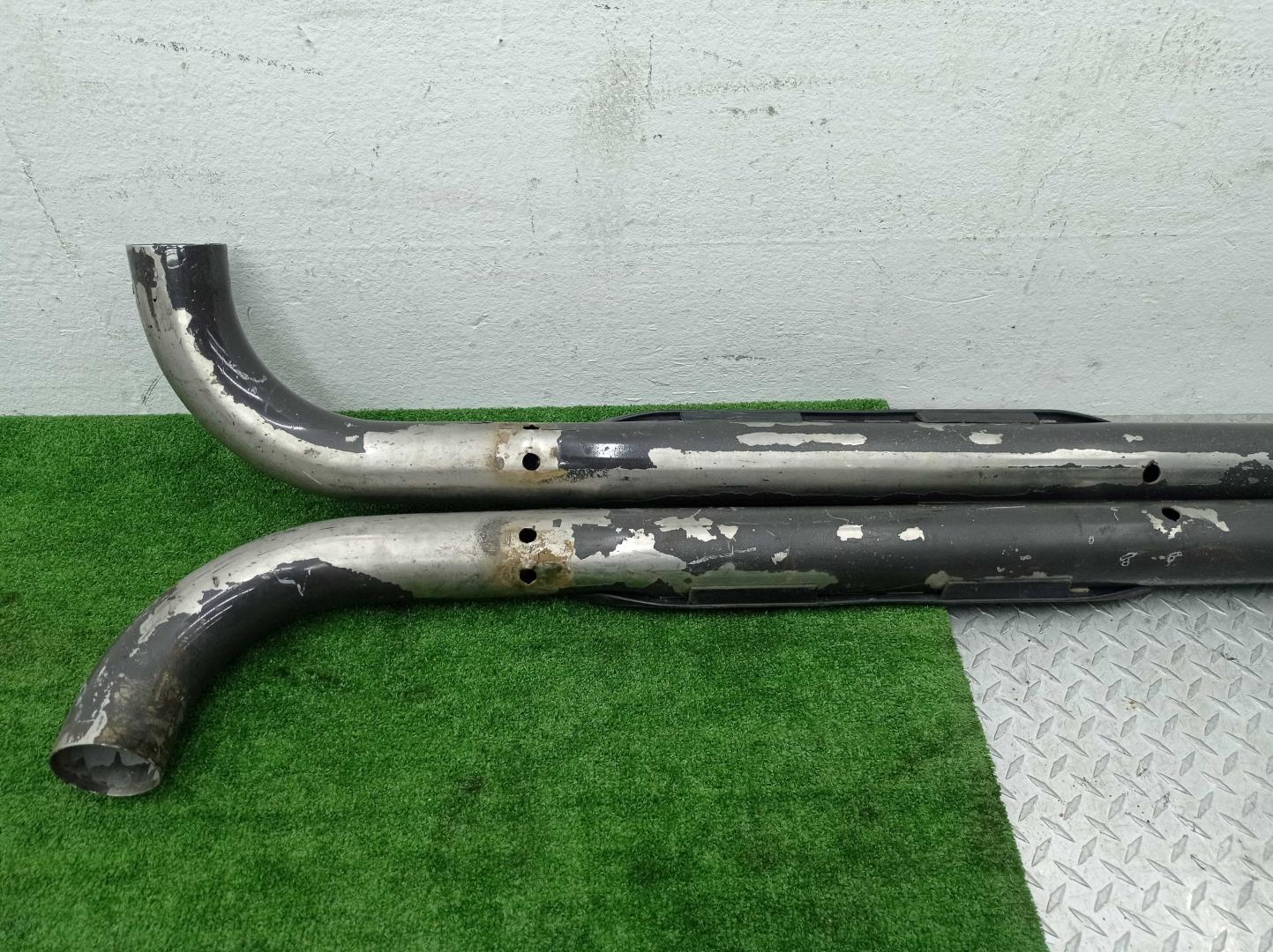 Подножка правая