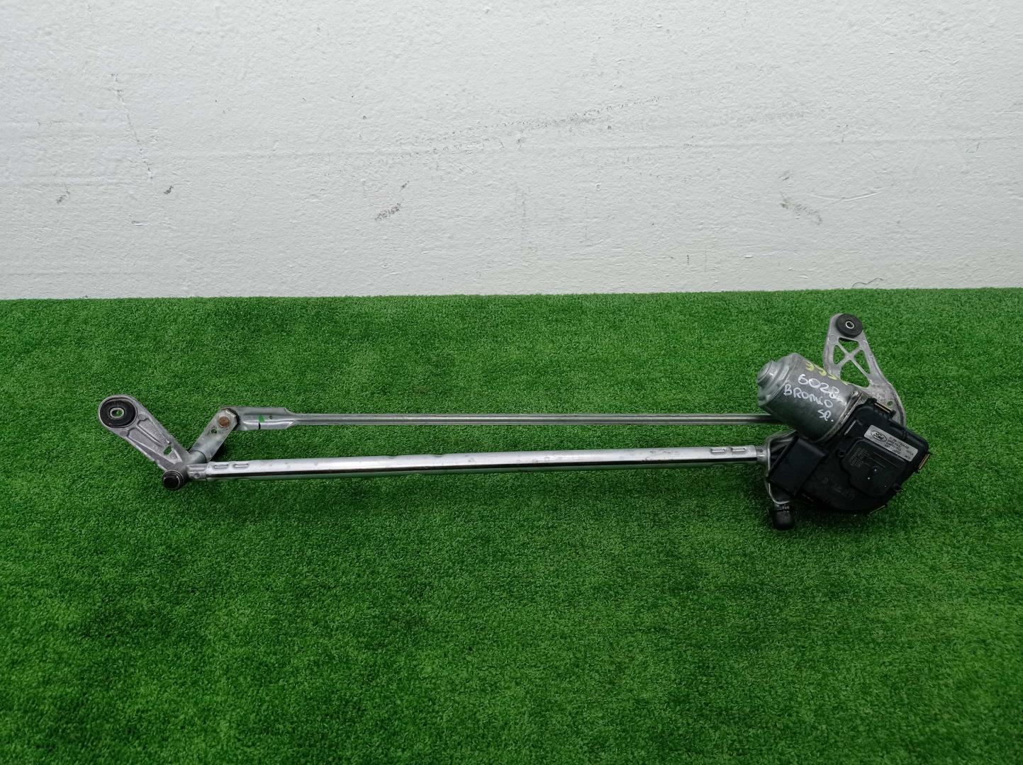 Трапеция стеклоочистителей