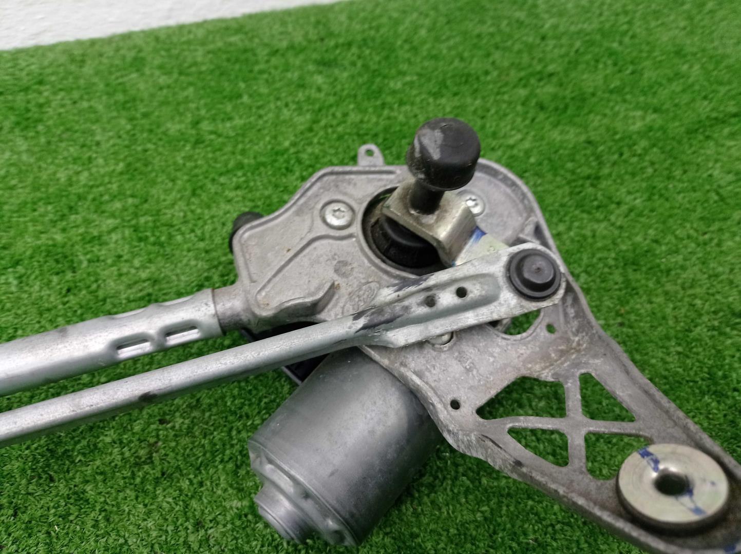 Трапеция стеклоочистителей