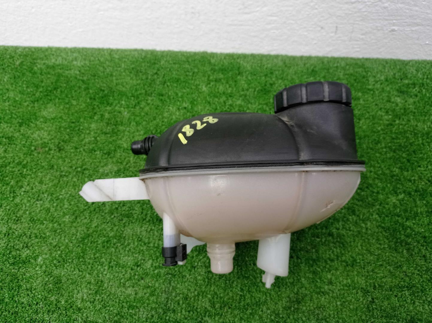 Бачок расширительный