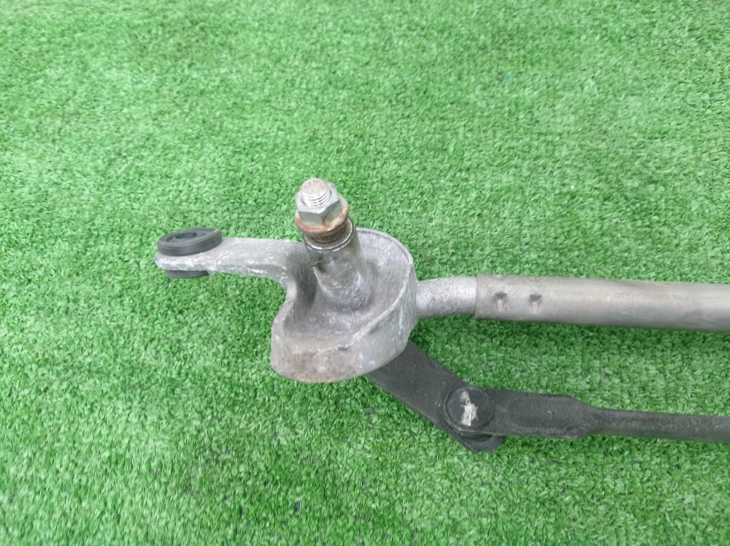 Трапеция стеклоочистителей