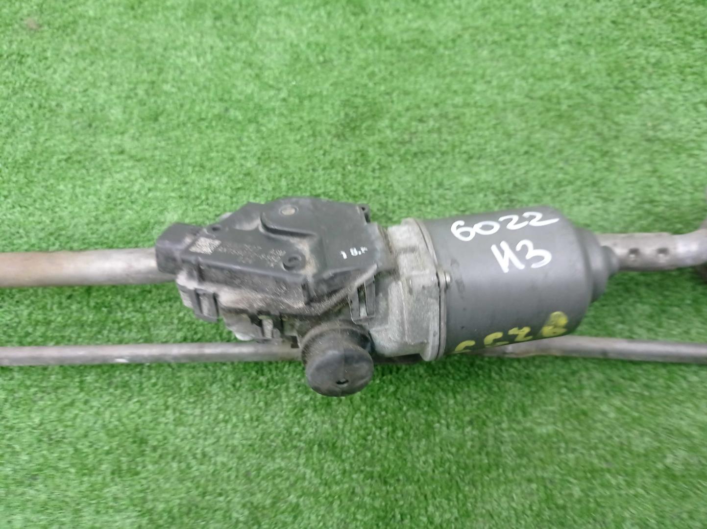 Трапеция стеклоочистителей