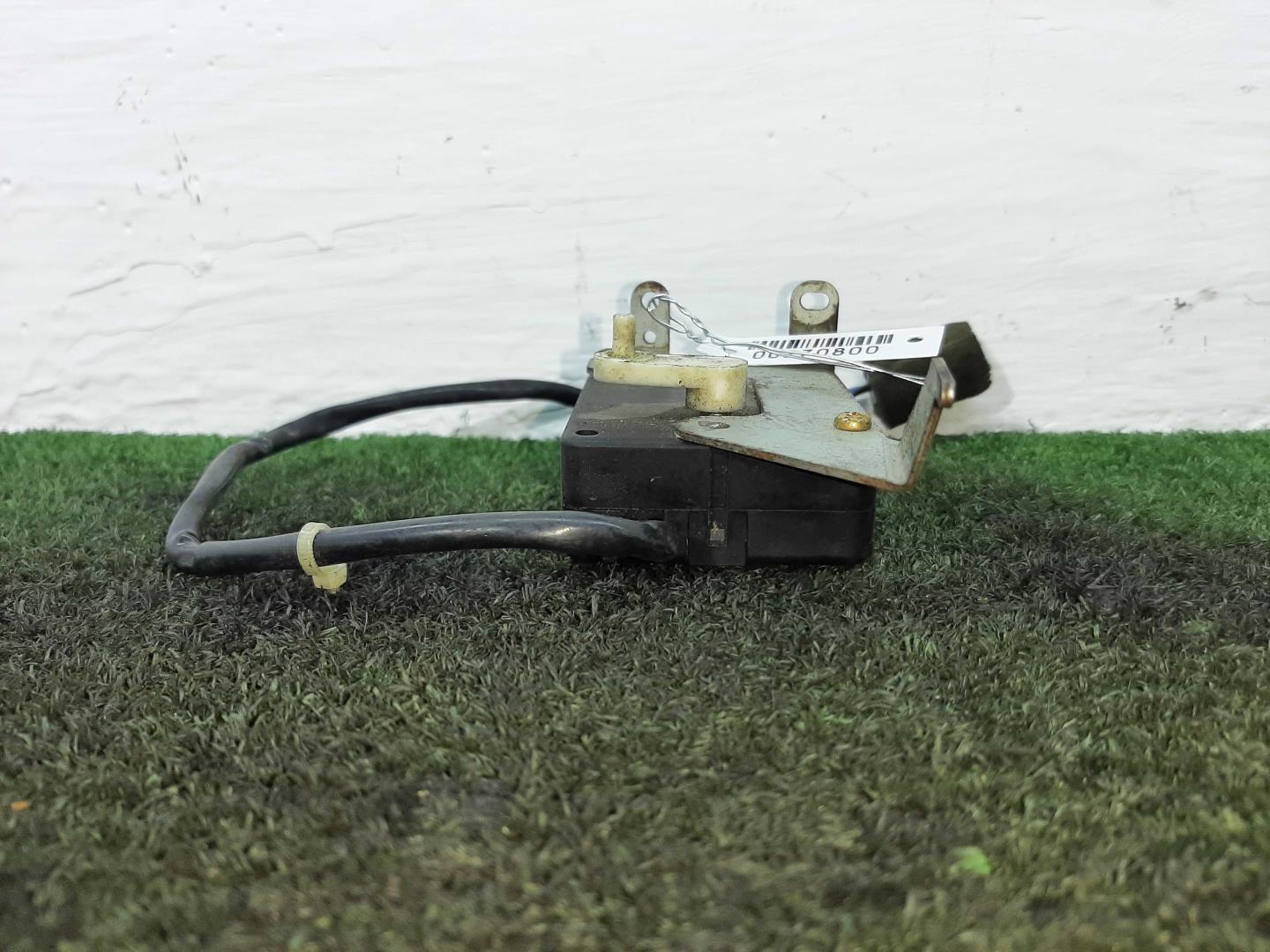 Моторчик заслонки печки