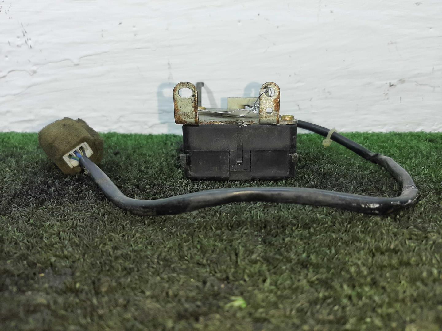 Моторчик заслонки печки