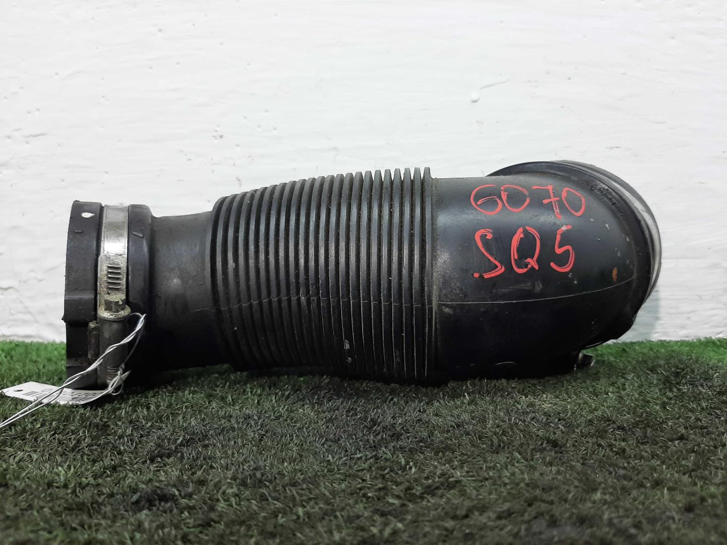 Патрубок воздушного фильтра