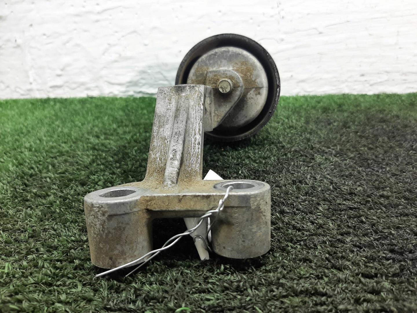 Натяжитель ремня