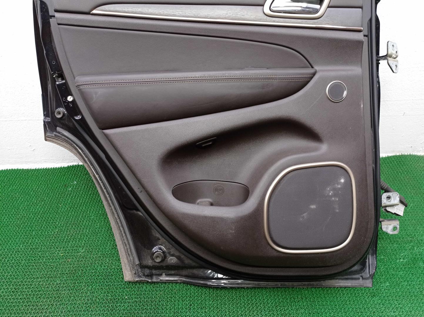 Ручка двери задней наружная левая