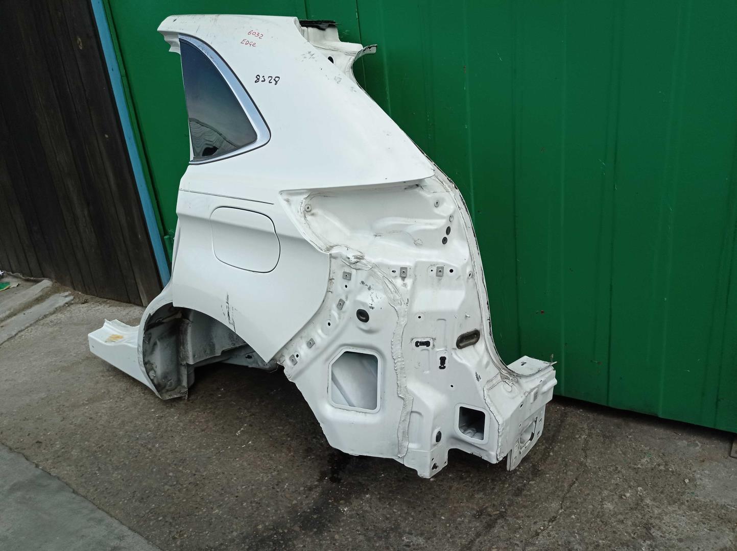 Лючок бензобака