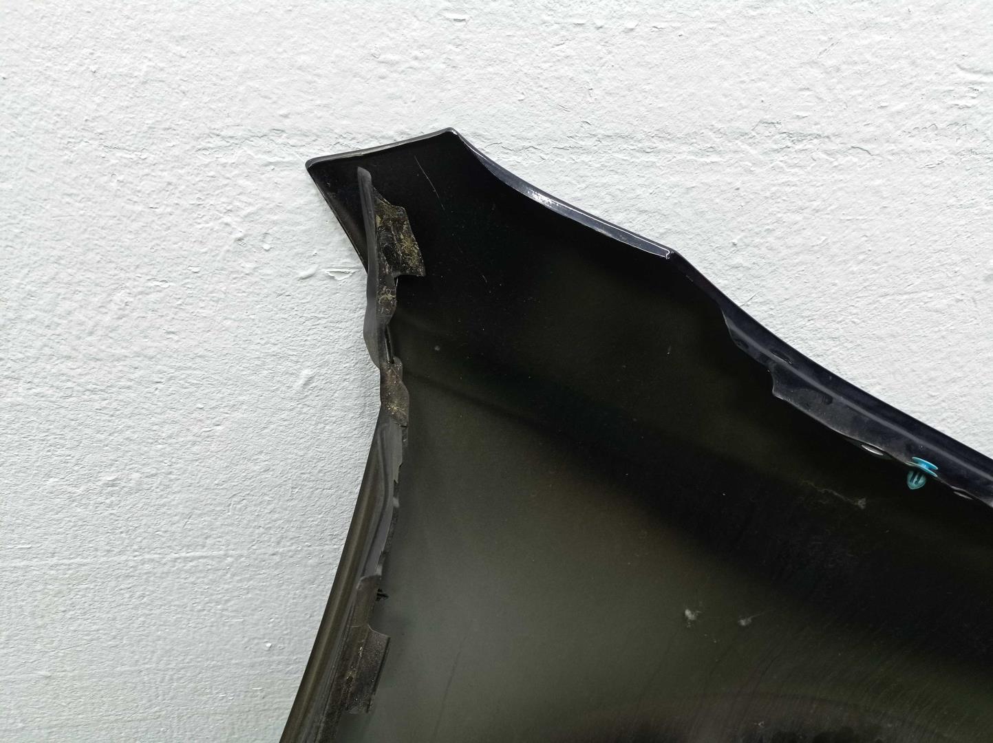 Крыло переднее левое