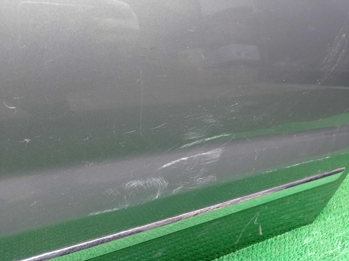 Замок двери передней правой