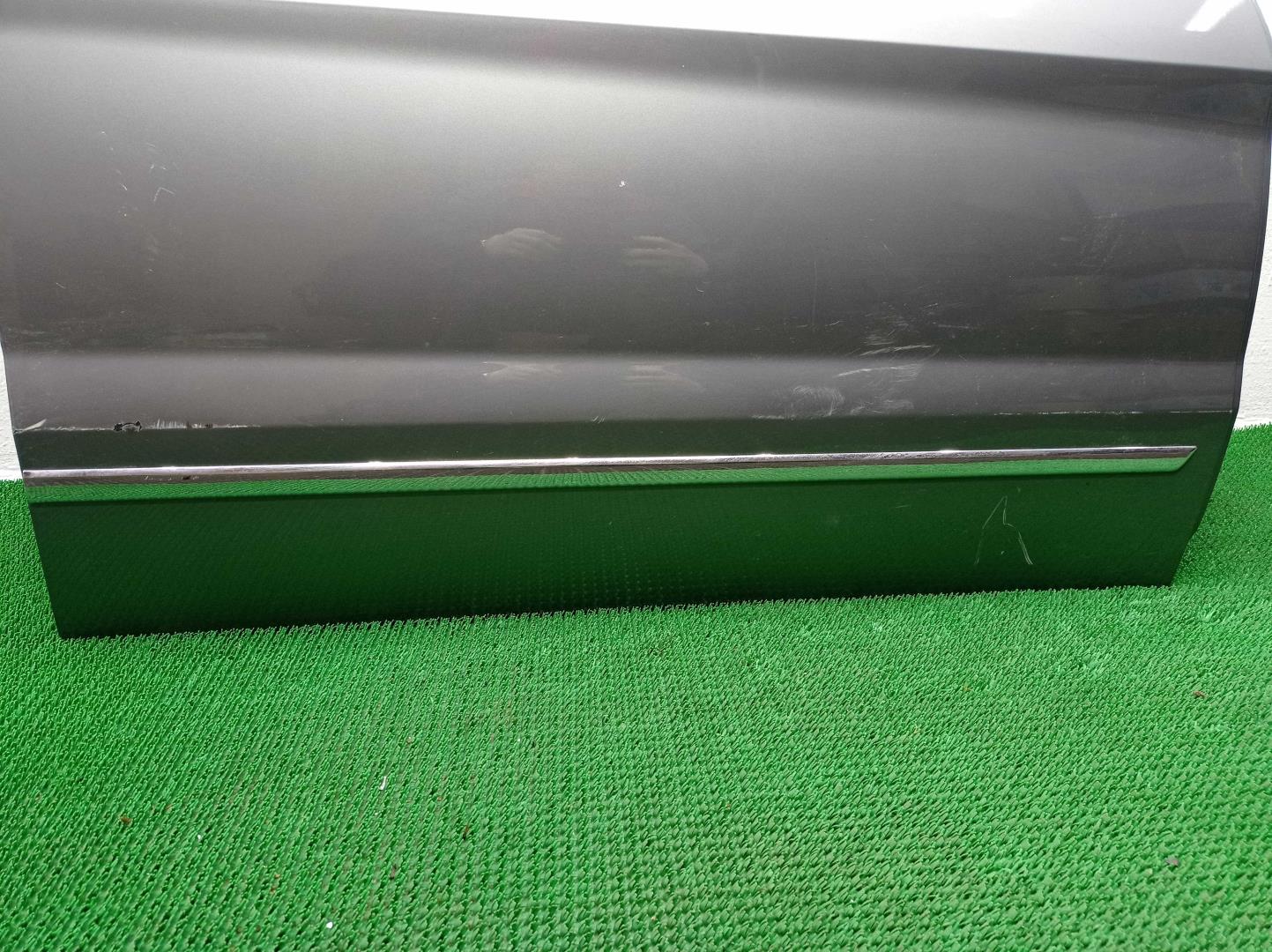 Замок двери передней правой