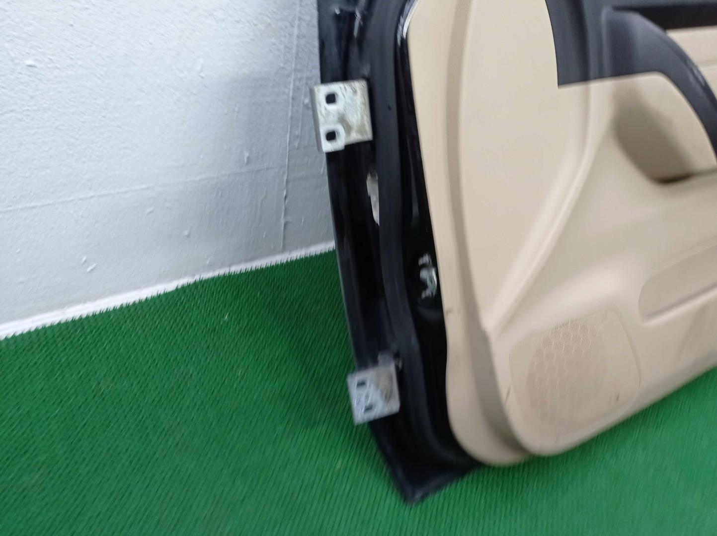 Стеклоподъемник электр. передний правый