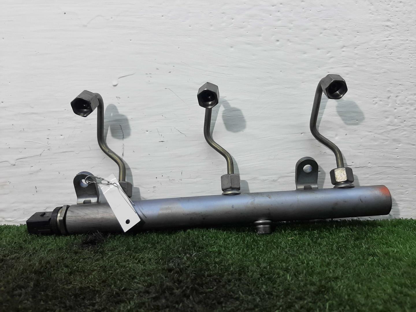 Рейка топливная (рампа)