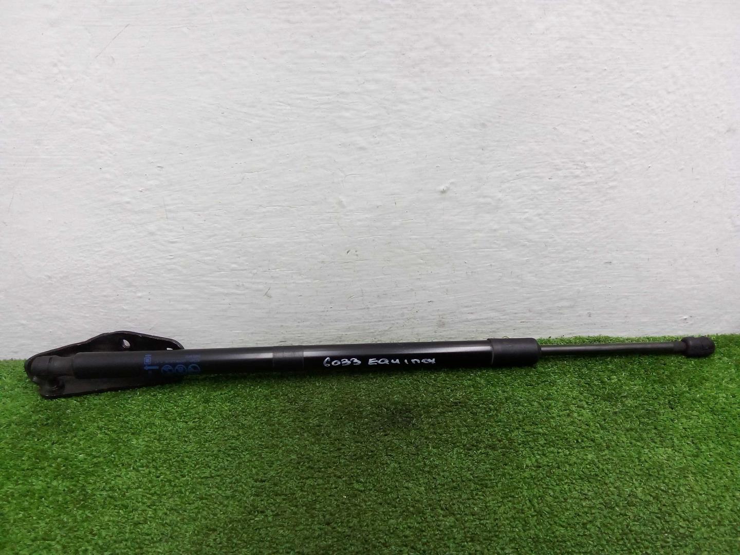 Амортизатор крышки багажника