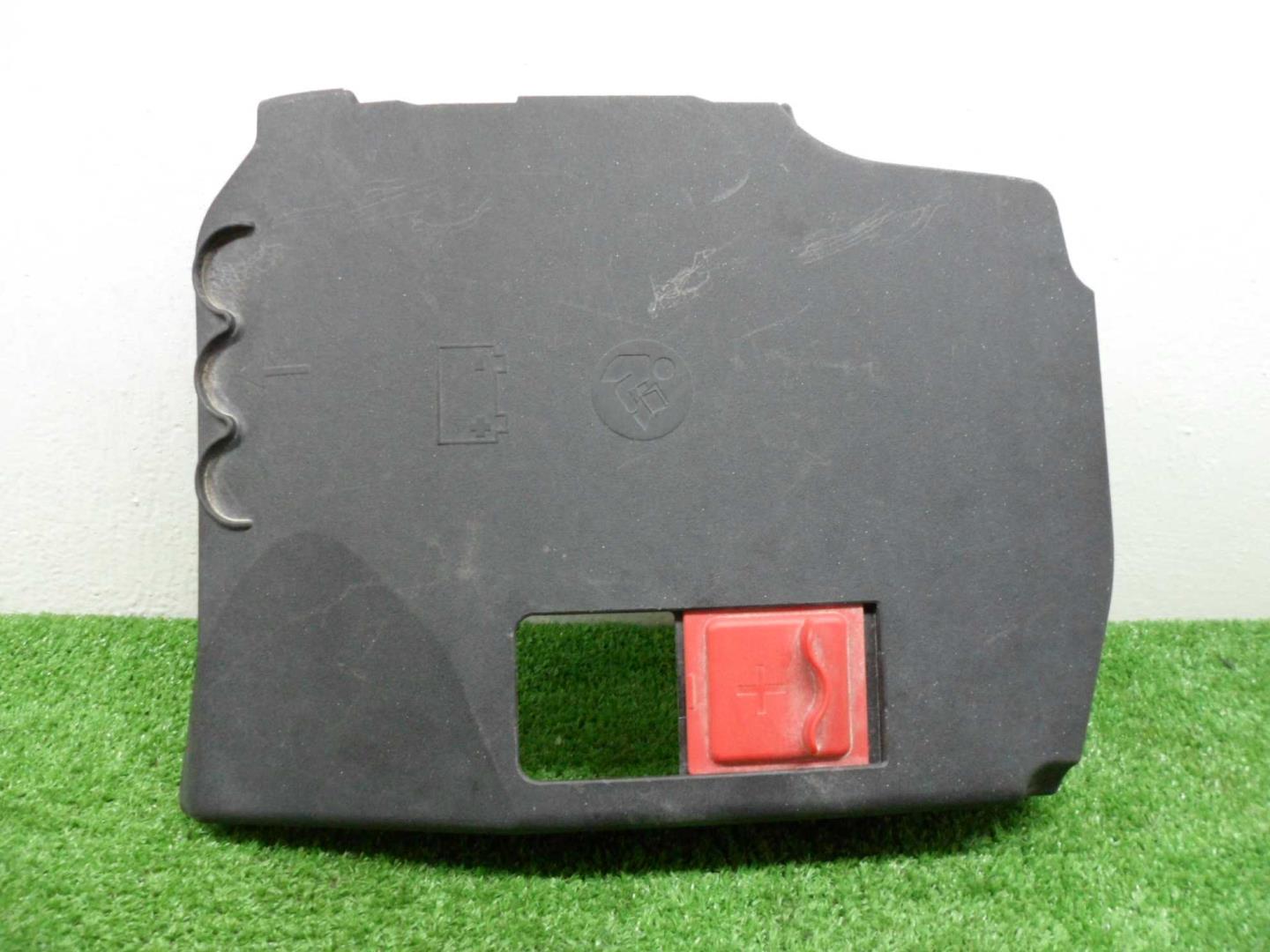 Крышка аккумулятора