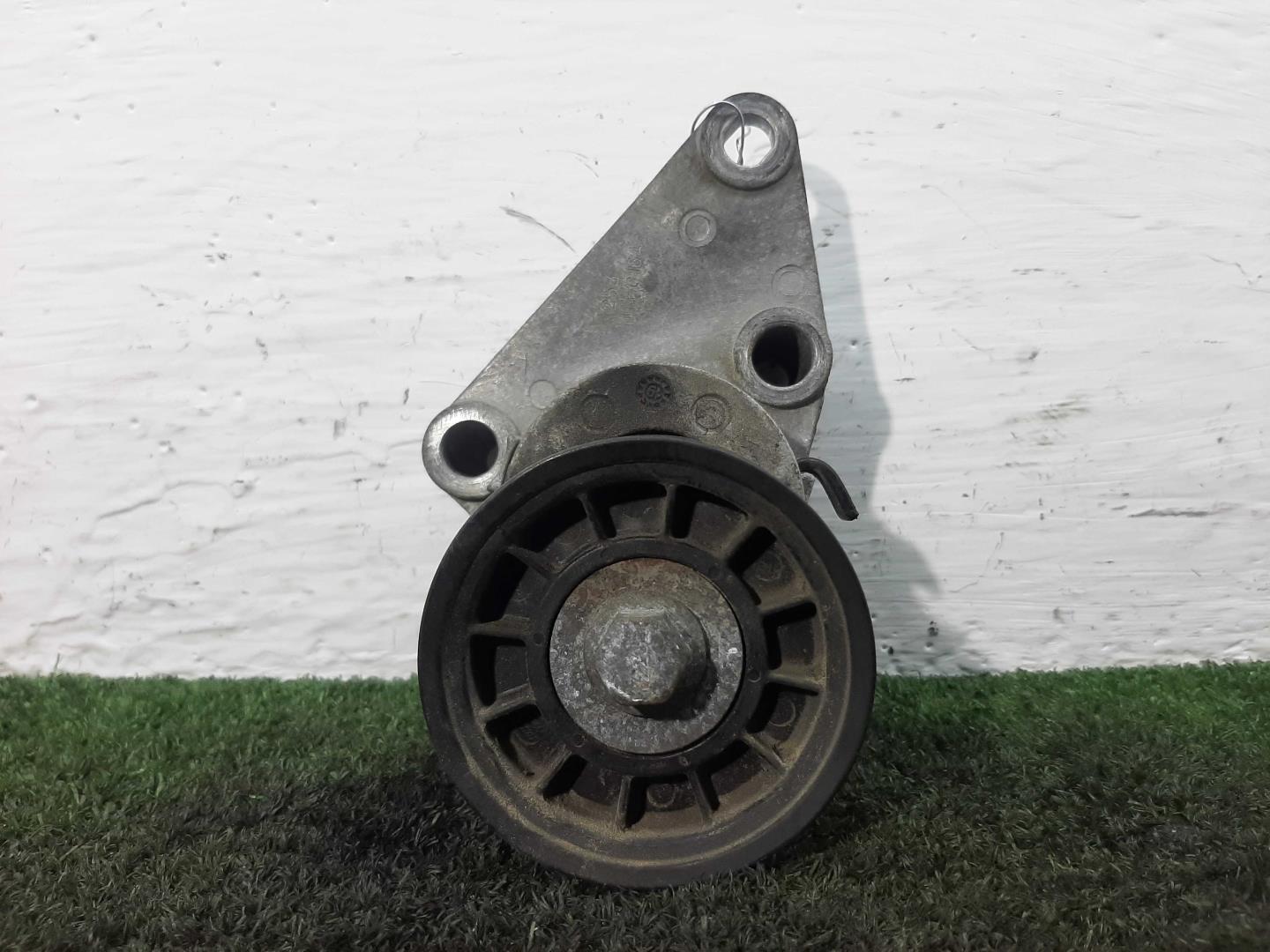 Натяжитель ремня