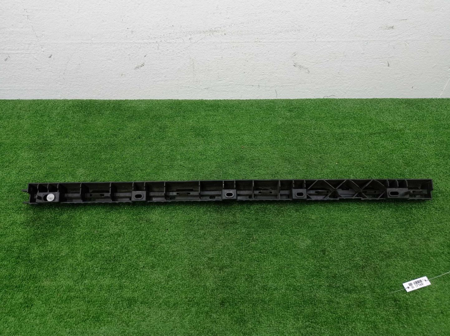 Кронштейн порога