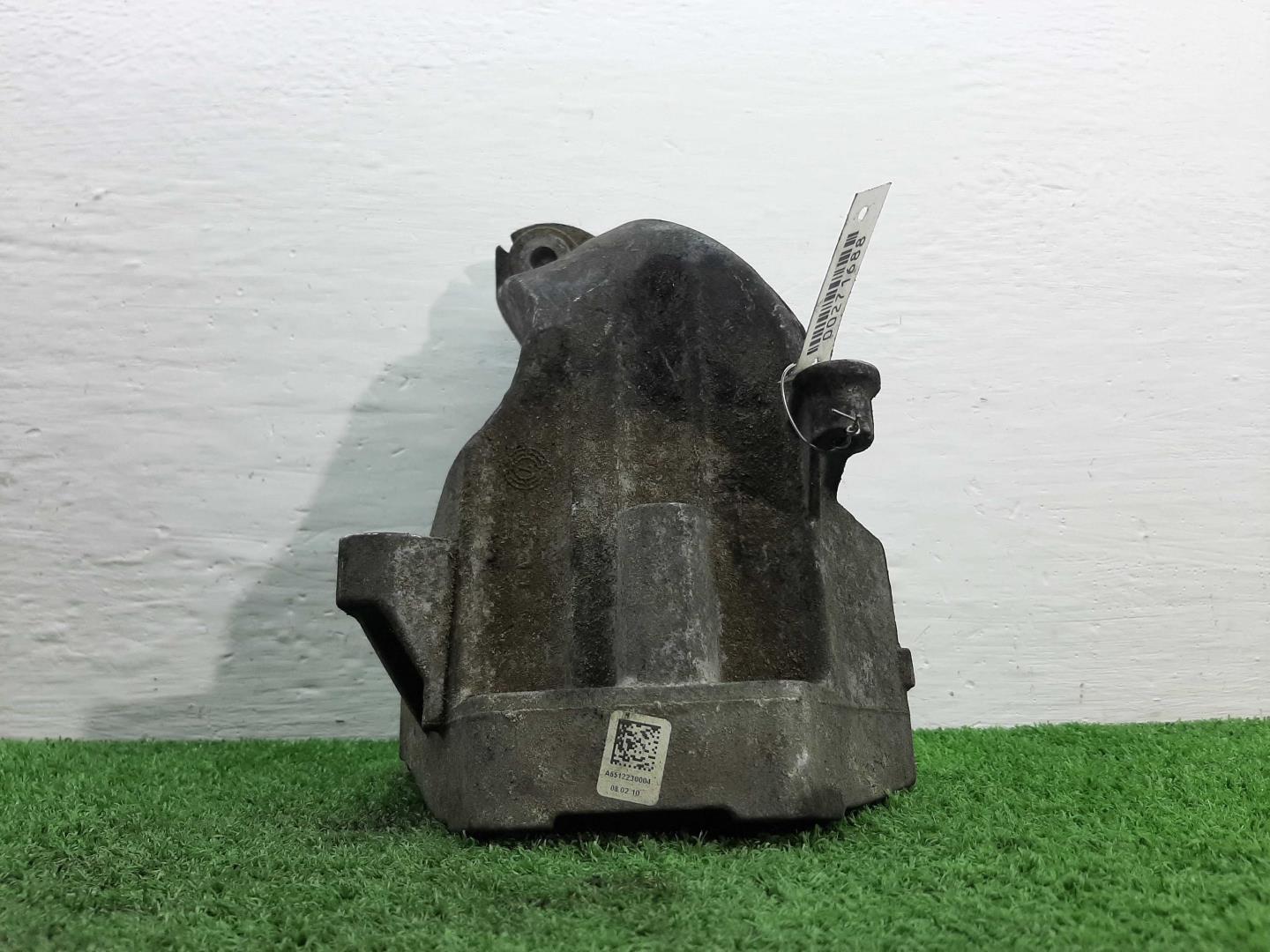 Кронштейн двигателя