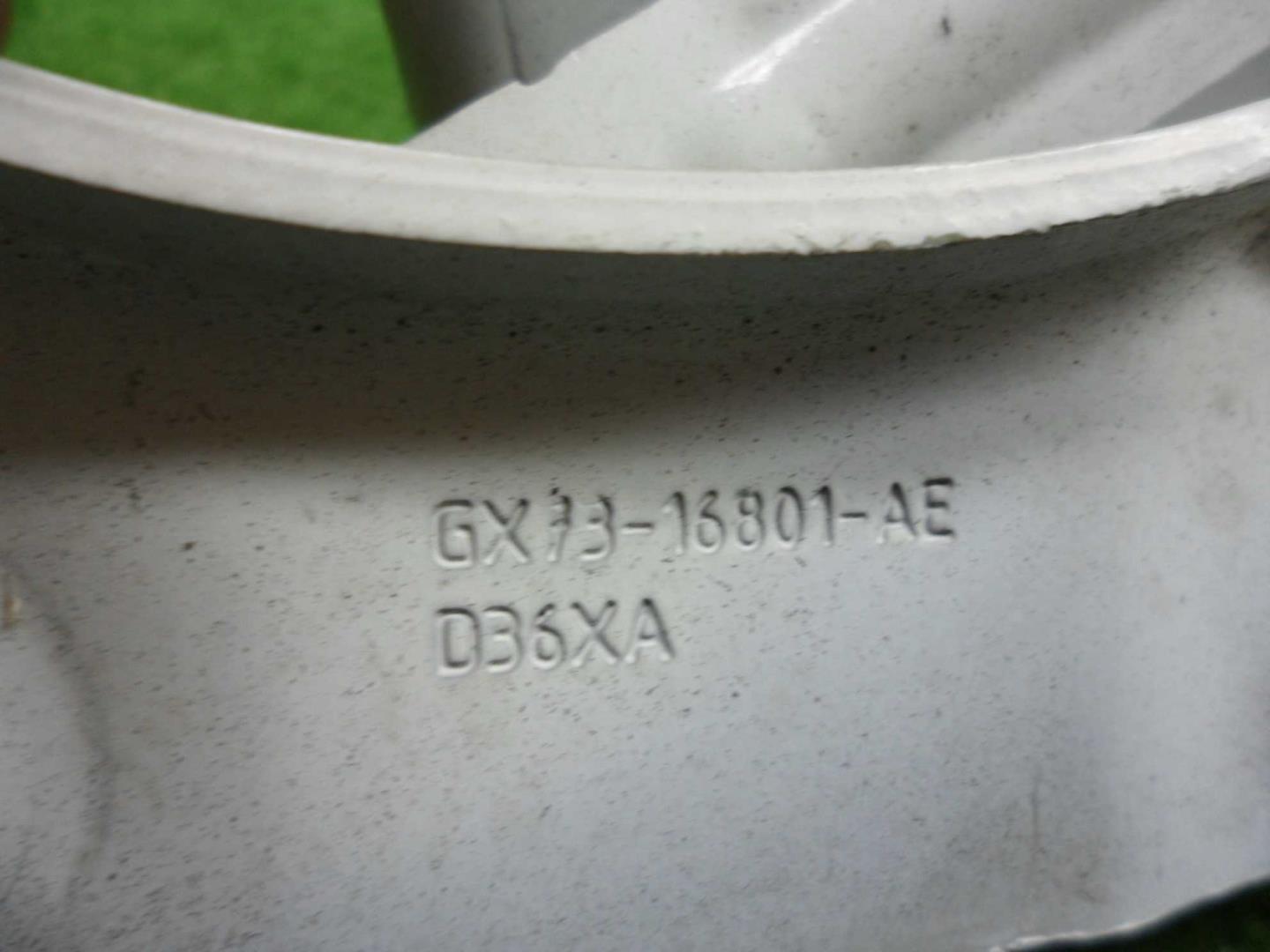 Петля капота левая