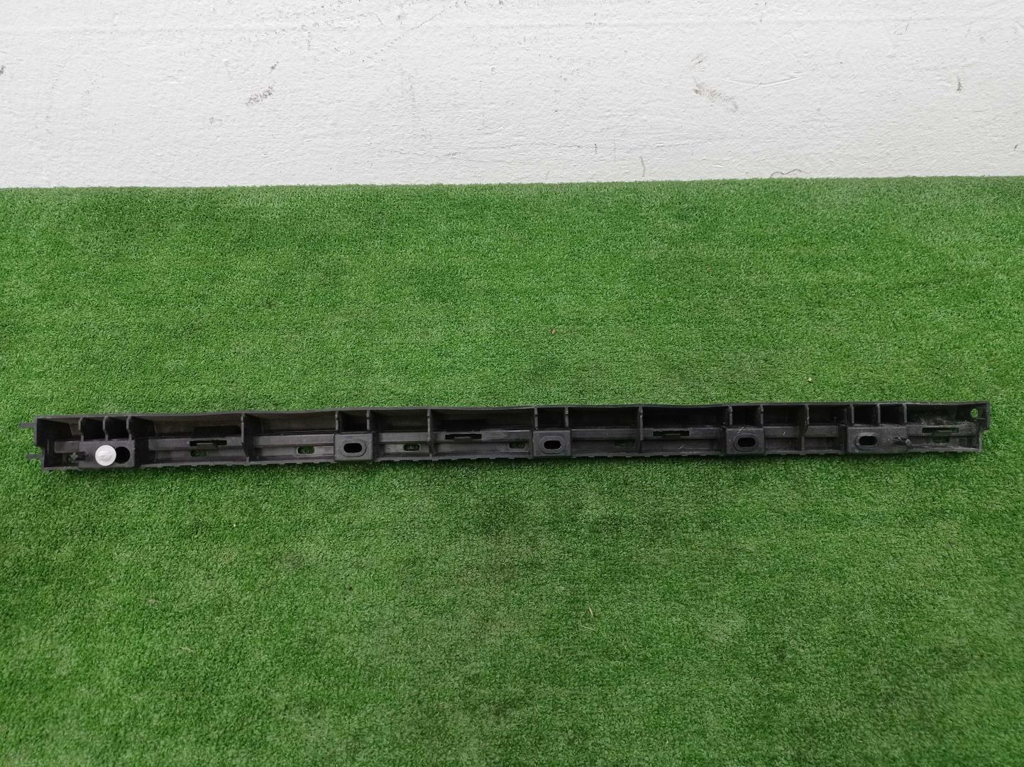 Кронштейн порога