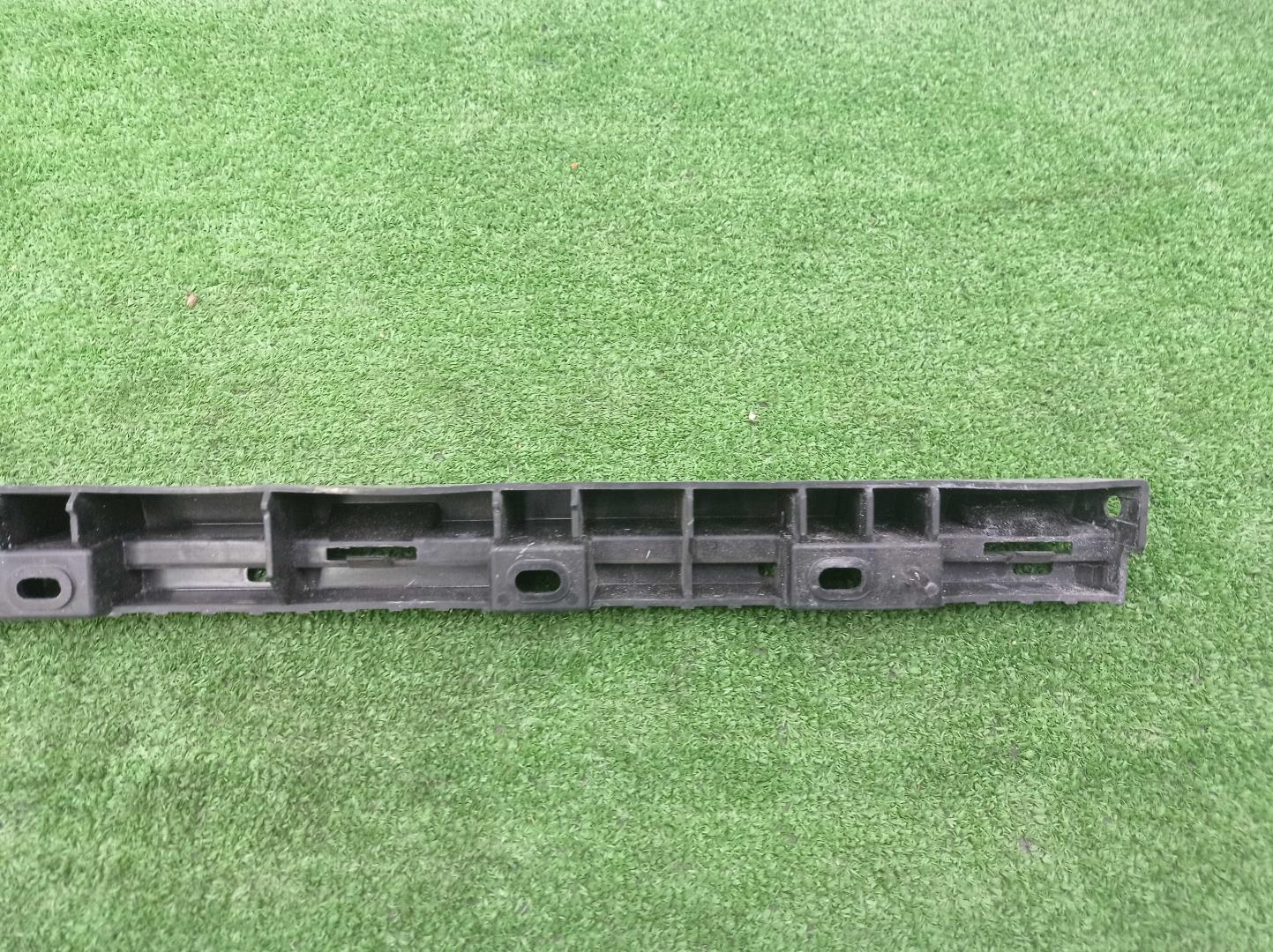 Кронштейн порога